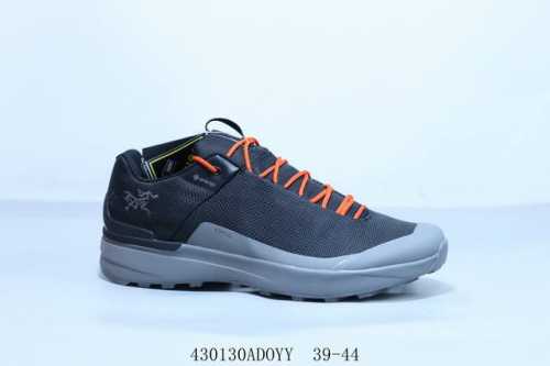 T始祖鸟 Norvan Kopec Gtx M 低帮休闲鞋 耐磨防滑户外徒步运动鞋 货号 081204-411353 130Adoyy 39-44