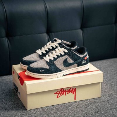 260 核心私 Nike Dunk 全套原楦原模倾力打造完美版型 独家原厂航空铝磨具打磨大底 鞋头坡度极致还原 无解鞋型 原盒原配 圈内天花板工艺 原厂冲刀 超