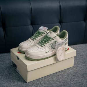 核心私 Air Force 1 原装级别 原楦头原纸板 打造纯正空军版型专注外贸渠道 全掌内置蜂窝气垫 原盒配件 原厂中底钢印、拉帮完美 货号：Xx3168 1