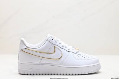 公司级nike Air Force 1‘07 原楦头原纸板 打造纯正低帮空军版型 专注外贸渠道 全掌内置蜂窝气垫 原盒配件 原厂中底钢印、拉帮完美 官方货号:C