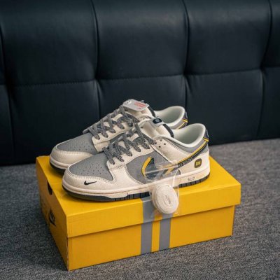 核心私 Nike Dunk 全套原楦原模倾力打造完美版型 独家原厂航空铝磨具打磨大底 鞋头坡度极致还原 无解鞋型 原盒原配 圈内天花板工艺 原厂冲刀 超高清洁度