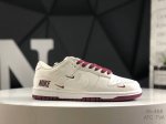耐克 Nike Dunk Low 三勾 此款鞋采用近几年比较流行的版型设计 外观时尚大气 鞋底采用耐磨的材质 穿上它 让您在平时生活和工作中都会感觉到舒适的体验