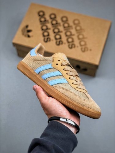 阿迪达斯 三叶草Adidas Samba Vegan Og 桑巴舞系列绅士德训足球风百搭低帮休闲运动板鞋 货号Jr8168 尺码：36-45 半