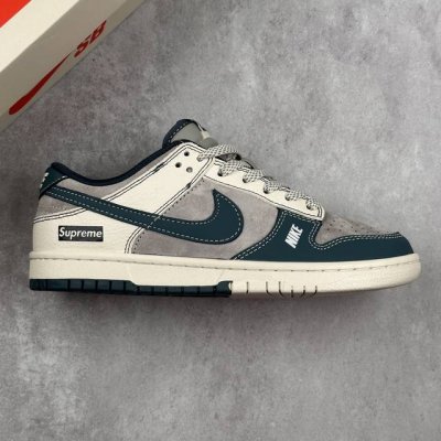 本地 核心私 Supreme X Nike Dunk Sb Low Sup X 耐克 Sb 低帮 联名蓝灰白 高端定制 低帮休闲运动板鞋 鞋身整体以灰色麂皮打造