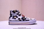 converse X Kenzo 花豹狂想 converse 携手法国时尚品牌 Kenzo 将 Hanaleopard 80年代复古花豹印花 大胆铺满匡威Chu