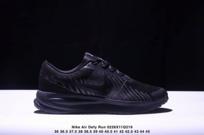 Nike Air Defy Run 1 网面织物 缓震运动鞋 兼顾迅疾外观和稳固脚感 后跟覆面和中足动态支撑巧妙融合 缔造稳定顺畅的迈步体验 Xm0226Q21