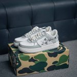 核心私 A Bathing Ape 安逸猿 男女运动鞋复古板鞋 升级原楦原纸版数据开发，采用超软皮革鞋面材质，内置全掌Air Sole气垫 定制联乘，日本里原宿