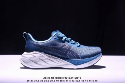 公司级Asics Novablast 4 轻量跑鞋 低帮轻量透气缓震休闲运动跑步鞋 货号:1012B510-401 尺码:36 37 37.5 38 39 39