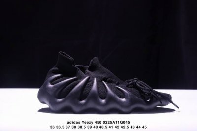 阿迪达斯 Adidas Yeezy 450 侃爷椰子 贾斯丁比伯同款 编织袜套鞋 该系列搭配夸张的锯齿中底设计 独特的上翻结构十分符合各路球鞋玩家给他的爱称 中