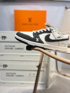 Nike Sb Dunk Low“Lv联名” 周年高端定制 低帮休闲板鞋 定制鞋盒 超高清洁度 皮料切割干净无任何毛边 细节完美Fc1688 As7661657