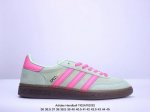 Adidas Handball Spezial 公司级 阿迪达斯经典款 复古休闲板鞋 #全鞋采用反毛皮制作 牛筋耐磨大底 承载青春情怀的板鞋 经典三条杠装饰鞋侧
