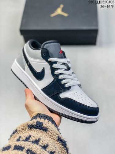 Air Jordan 1 Low Aj1乔1低帮休闲板鞋 同步官方配色 市场唯一独家头层皮打造 原鞋原档案开发 原厂皮料 原档冲孔鞋头 正确满胶鞋垫 四线拉帮