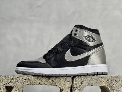 FAir Jordan AJ1 Retro High OG 丝绸黑灰 #原鞋原楦头纸板开发 确保原汁原味 完美呈现一代版型 1:1鞋头弧度高度鞋身弧度 细节品控