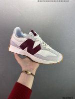 新百伦 New Balance Nb327系列 皮面复古休闲运动慢跑鞋 Ws327Ra全新 New Balance 327 系列，以更纯粹的复古风格设计打造的全