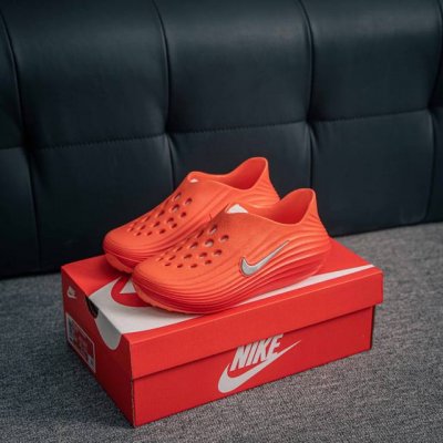 核心私 Nike Reactx Rejuven8 耐克夏日穿搭凉鞋 #采用质感柔软且出众回弹的 Reactx泡绵，缔造非凡舒适的日常穿着体验，助你保持活力。 货