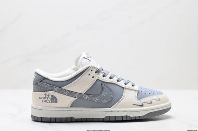 公司级Nk Dunk Low Retro “Diy高端定制” 低帮休闲运动板鞋 原装头层材料 用料绝不含糊 独家版型蒸餾加工帶來的是更好的视觉和脚感体验 清洁度