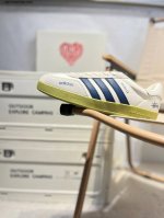 内嵌环保海玻璃鞋垫#外置防滑耐磨Rb橡胶大底复古设计与现代简约的融合 再度携手洛杉矶时尚生活品牌 Sporty & Rich X Adidas Original