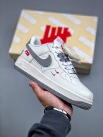 nike Air Force 1 Low 07 X Undefeated 白灰双小钩原楦头原纸板 打造纯正低帮空军版型专注外贸渠道 全掌内置蜂窝气垫 原盒配件