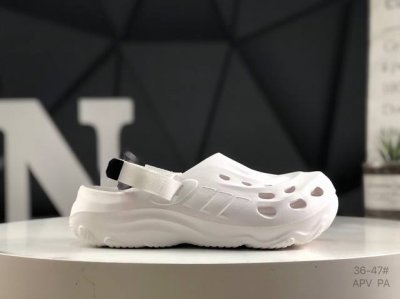 100 真标阿迪达斯Adidas Maxxclog 夏季休闲沙滩拖鞋凉鞋 魔术贴舒适轻便运动防滑潮流洞洞凉鞋 货号：Jh9845 尺码：如图右下角所示 Apv