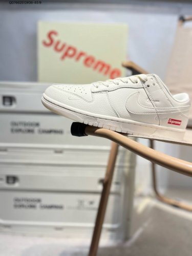 Nike Sb Dunk Low“Supreme联名” 周年高端定制 低帮休闲板鞋 定制鞋盒 超高清洁度 皮料切割干净无任何毛边 细节完美Bb8675 Qd76
