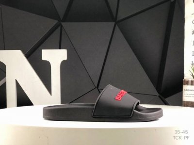 Balenciaga 巴黎世家 男女鞋防滑橡胶鞋底及3D立体Rb上盖材质春夏穿搭潮品，高奢品牌Balenciaga巴黎世家 Logo Pool Slides夏季