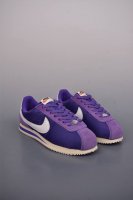 180 原装渠道订单 实体充正操作 Nike Classic Cortez Leather 秉承元年款经典风格 糅合防水鞋面设计 传统鞋带系统和覆面设计增强贴