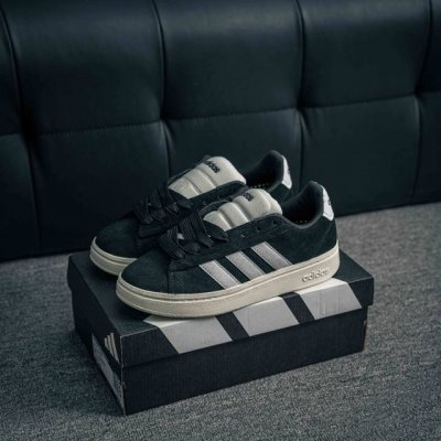 核心私 adidas Grand Court Alpha 复古潮流休闲面包鞋 原装纯原级 生生不息的经典之作 短绒麂皮面料 质感满满 加厚了中底 提供出色的缓震
