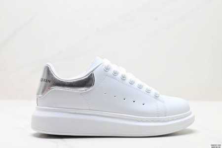 真标意大利高奢品牌Alexander Mcqueen亚历山大 麦昆 Sole Leather Sneakers低帮时装厚底休闲运动小白鞋 货号:553770 W - 点击图像关闭