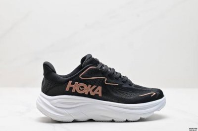 270 公司级小红书推荐Hoka M Clifton 10 全新配色 这个品牌来自于新西兰的毛利语，Hoka表示大地，One One表示飞越，连起来就是飞越地平