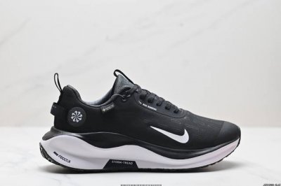 公司级nike Zoom React Infinity Rn 4 Gtx马拉松机能风格运动鞋 实拍首发#鞋款搭载柔软泡绵 在运动中为你塑就缓震脚感 设计灵感源自