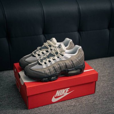 核心私 Nike Air Max 95 复古减震气垫跑鞋 #外贸顶级专供 全部配色原鞋原尺码开发生产 极致还原 一眼Zp既视感 货号：At2865 003 尺码