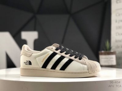 220 阿迪达斯/三叶草Adidas Originals Superstar Xlg 贝壳头系列低帮厚底松糕经典百搭休闲运动板鞋 货号：Bz2504 尺码：36