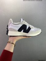 新百伦 New Balance Nb327系列 皮面复古休闲运动慢跑鞋 Ws327Ra全新 New Balance 327 系列，以更纯粹的复古风格设计打造的全