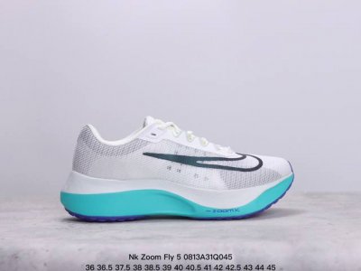 公司级耐克 Nk Zoom Fly 5超轻男女跑步鞋 react 泡棉搭配碳纤维板 中底采用react技术 轻盈耐穿泡绵打造 跑步体验非常舒适 这款鞋相较于之前