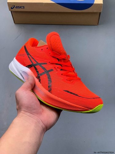 亚瑟士Asics Magic Speed 3 碳板竞速跑步鞋 鞋款采用亚瑟士Ff Blast Cushioning中底设计 为运动中带来回弾性和轻量性感受 工程