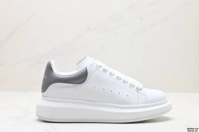 公司级意大利高奢品牌Alexander Mcqueen亚历山大 麦昆 Sole Leather Sneakers低帮时装厚底休闲运动小白鞋 货号:462214