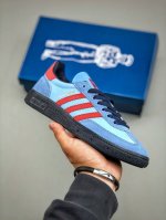 adidas Originals Handball Spzl 手球运动员系列百搭休闲运动板鞋“浅蓝红藏蓝”Ih3312 尺码：35-45 半