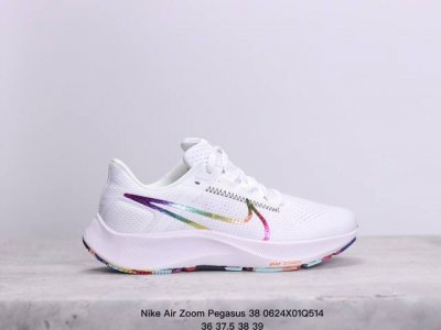 耐克nike Air Zoom Pegasus 38 登月38网面透气跑步鞋 兼顾迅疾外观和稳固脚感 后跟覆面和中足动态支撑巧妙融合 缔造稳定顺畅的迈步体验 采