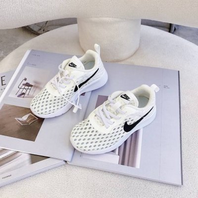nk伦敦三代松紧带网眼童鞋5色正确版本 Size：24-37.5 官方36 37.5码数出齐 性价比超高 全网最舒适最好穿的童鞋 什么鞋底跟它对比都能直接甩出