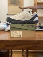 莞产纯原 Keen 科恩 Jasper Rocks 日系街头复古风 户外徒步鞋 1029737 看起来丑穿起来好看的憨憨鞋 鞋身轻便 简洁易搭配 上脚效果不错