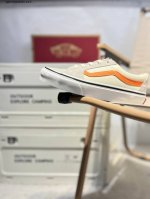 vanssk8-Low万斯范斯官方 经典复古休闲运动板鞋 高端支线原始硫化工艺 艺术来源于生活成为了Vans美学的个性潮流标志 代表着光和希望 让你变得更加明亮