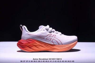 公司级Asics Novablast 4 轻量跑鞋 低帮轻量透气缓震休闲运动跑步鞋 货号:1012B510-401 尺码:36 37 37.5 38 39 39