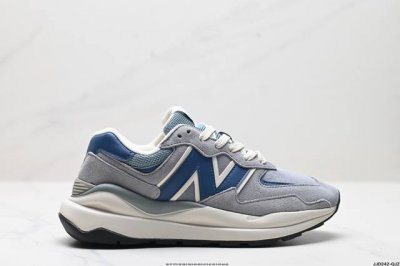 真标new Balance新百伦 Nb5740系列 货号：W5740Lt1特别以1988年首度世面的经典574作为设计蓝本保，留574简易约衬的80S鞋型廓轮，