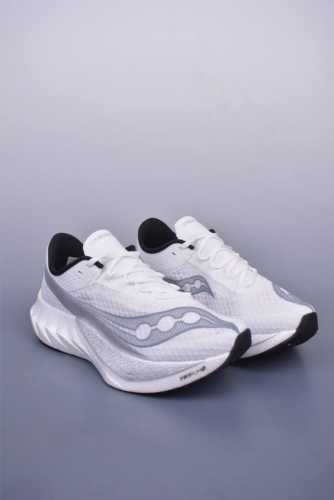 Saucony Triumph pro 啡鹏4 旗舰级缓震型跑鞋 公司级版本 更换板材pwrrun Hg上底层 前掌12Mm后跟 5.5Mm 提供95%以上的回