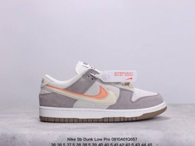 耐克 Nike Sb Dunk Low Pro 男女同款运动鞋复古板鞋，尽情迈步，彰显个性风采。采用柔软皮革鞋面，经久耐穿，塑就如元年款 Dunk 般的复古质感