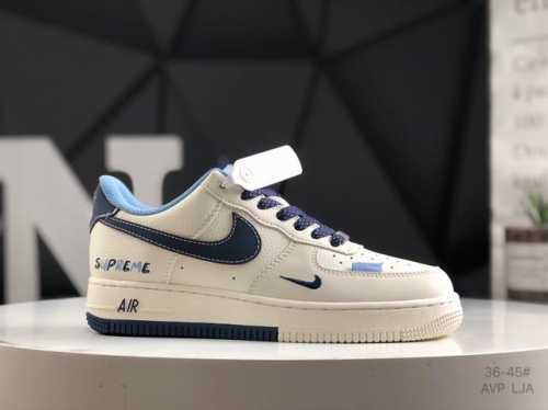 公司级带半码 耐克 Nike Air Force 7 空军一号低帮百搭休闲运动板鞋。柔软、弹性十足的缓震性能和出色的中底设计，横跨复古与现代的外型结合，造就出风