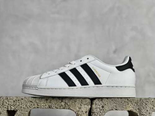 AD Originals Superstar 经典贝壳头系列新版金标黑金配色 原厂SD皮 全配色原鞋开发 电脑针车 Logo针车间距针数原版一致 皮料切割冲裁零