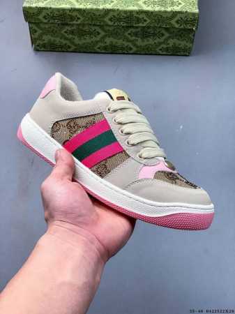 集图 Gucci Distressed Screener Sneaker 古驰小脏鞋系列 官方同步 经典原型复古百搭做旧小脏板鞋复古学院风 怀旧版 042252 - 点击图像关闭
