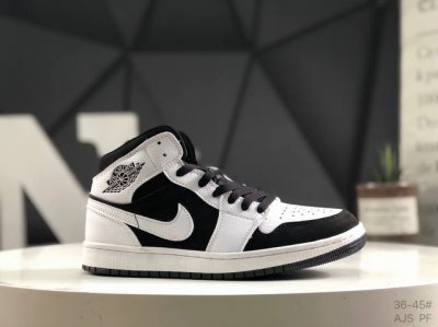 110 Air Jordan 1 Mid “Bred Toe” Aj1 中帮 这款中帮脚趾融合了两大超经典配色，Bred 黑红和 Black Toe 黑脚趾的经