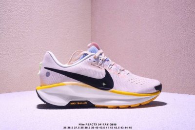 公司级Nike Reactx pegasus Trail 5 Gtx 越野跑步鞋 登月兼顾迅疾外观和稳固脚感 后跟覆面和中足动态支撑巧妙融合 缔造稳定顺畅的迈步